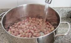 How to cook beans: simple and straightforward instructions What to do to make beans cook faster